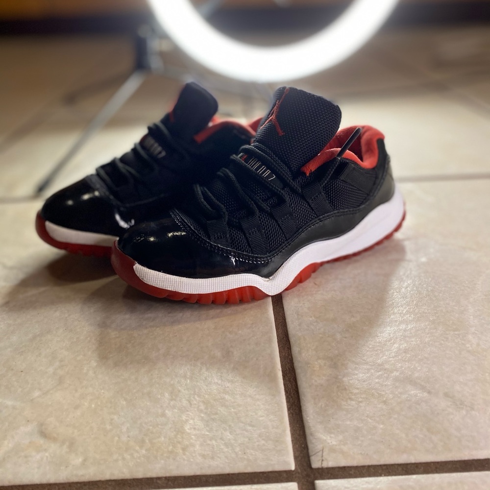 Kids Jordan 11 Retro Low BP Bred 12c toddler - Picture 2 of 8